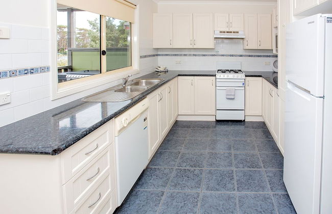 The Black Dolphin Holiday Park - Photo 58