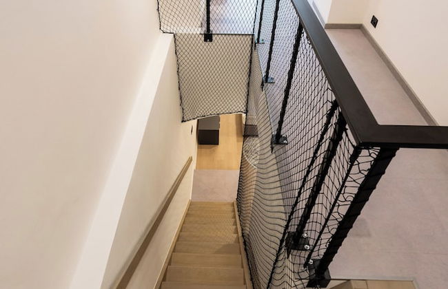 HONEST Karlín - Foto 17