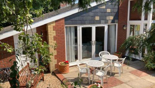 Walnut Cottage - Photo 5, Garden