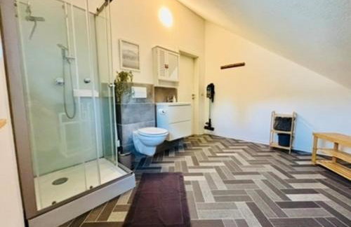 Ostsee Familienwohnung mit 3 Schlafzimmern & Garten - Photo 5