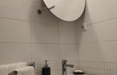 Bella Vista - cozy apartments with easy check-in and free parking - Foto 13