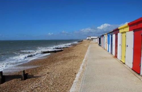 3 bedroom-house -3mins to beach- PetsOk - Photo 21