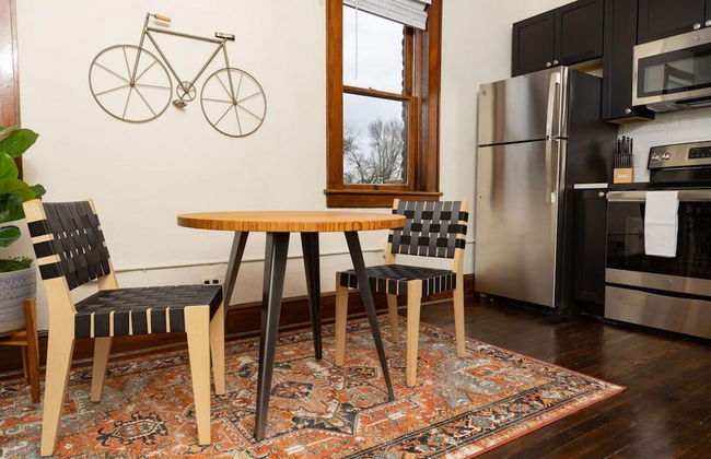 Luxury Multi-unit Historic Building Near Downtown - Photo 28