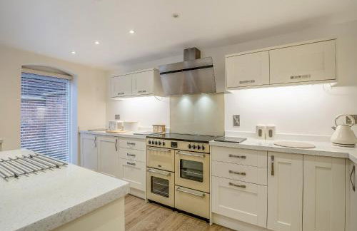 Stable End - Photo 11