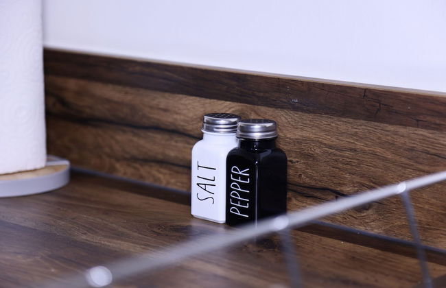 Captivating 1-bed Apartment in Nottingham - Photo 4