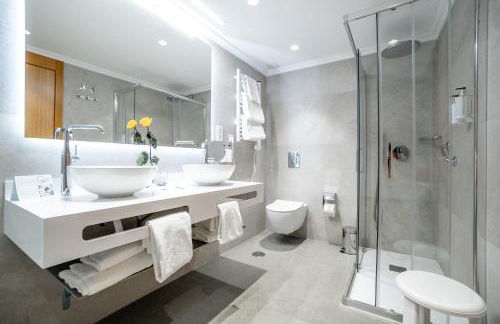 Aparto-Hotel Rosales - Photo 27