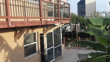 Waterfront Cottage - Photo 3