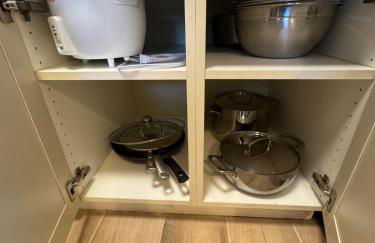 Modern Boho 3BR Duplex Escape with Pool & King Bed Near Beach - Foto 19