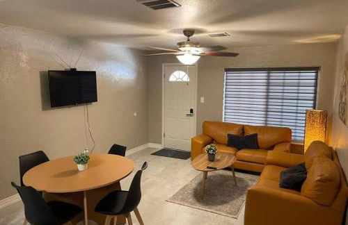 Big Family, Close to All, duplex A and B Downtown UTEP Hospitals - Foto 53