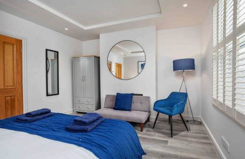 Spacious, High Spec & Modern - Foto 1