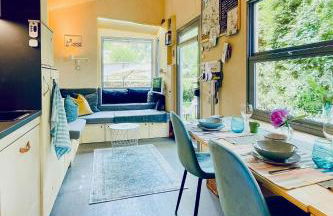 Tiny House By The Lake And An Artist Collective - Foto 18