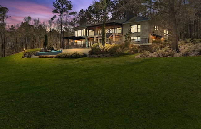 7BR Lakefront Haven Pool Hot Tub Gated 4acres - Foto 75