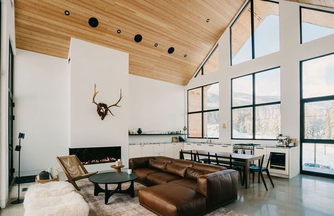 The Alder By Revelstoke Vacations - Photo 11