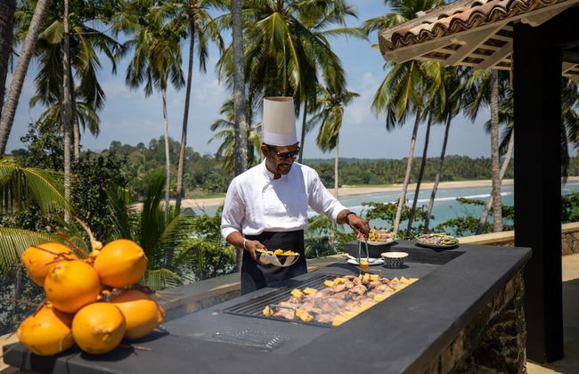 Spectacular Hilltop Beach Villa Located Next To A Surf Break - Photo 9