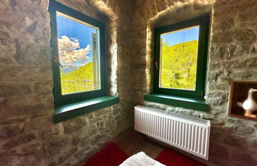 Waterfall Kataraktis Vatatsi - Foto 11