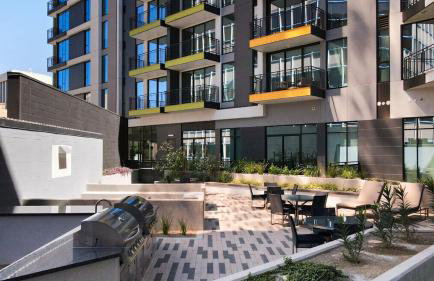 Landing Beautiful 2BD Gym Courtyard - Foto 26