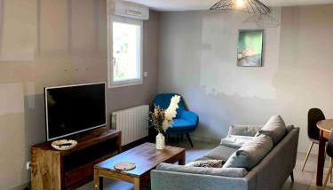 Charmant T3 avec jardin et piscine - Foto 1