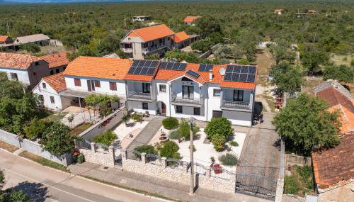 Apartments with parking space Smrdelje, Krka - 23078 - Foto 2