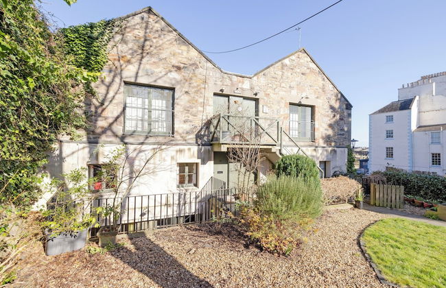 Secluded Brewery Apartment - Foto 36