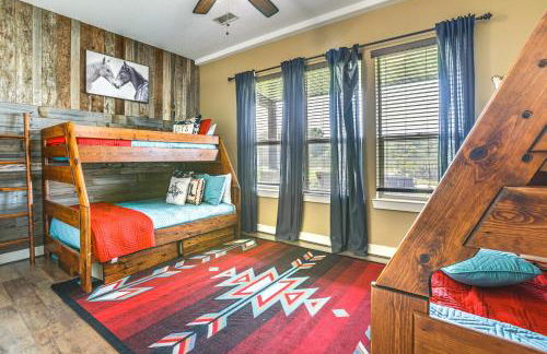 Lazy River Retreat in Cypress with Backyard Oasis! - Foto 19