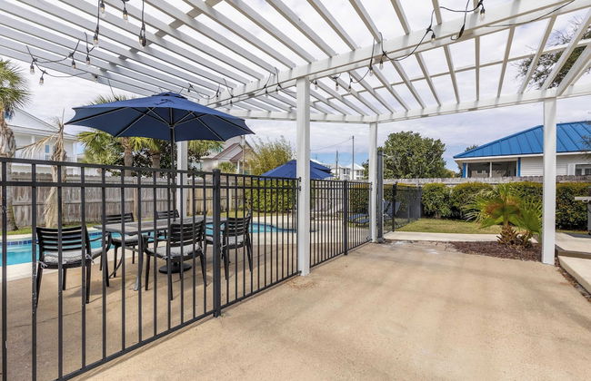 Pelican Retreat by Avantstay 5 Mins TO Beach Pet Friendly w/ Pool & Bbq! - Foto 37