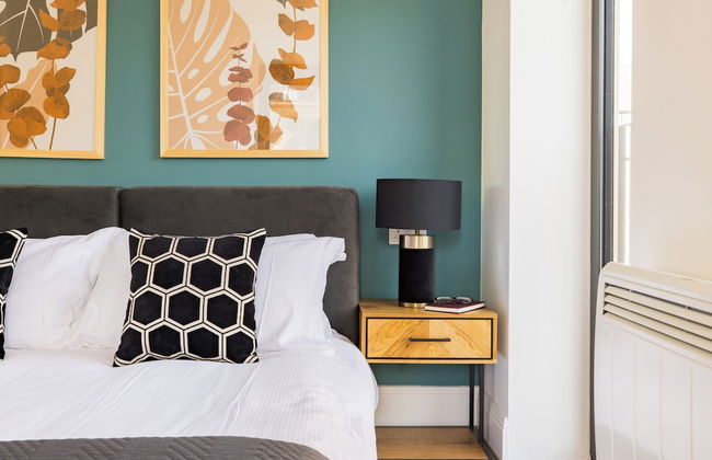 Staines Riverside by Charles Hope - Photo 13