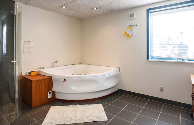 6 Person Holiday Home in Esbjerg V - Photo 13