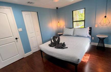 4BD 2BA - Black&White ArtBNB - Antique Row WPB - Foto 5