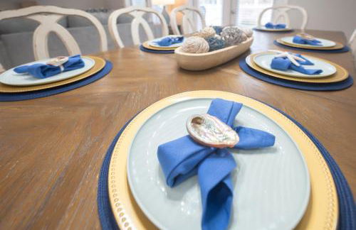 Beach Getaway for 15 A Few Steps from the Sand - Foto 40