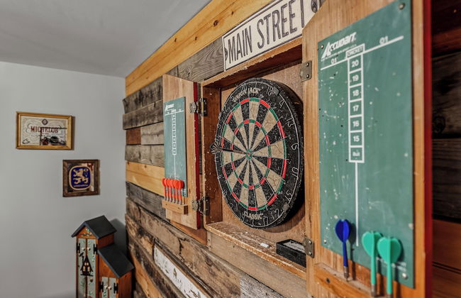 Sqyrls Nest - 3BR Retreat With a Hot Tub - Foto 41