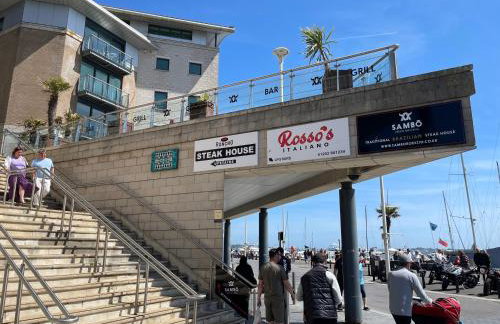 Quay & Sea View Spacious Modern Secure Parking - Photo 49