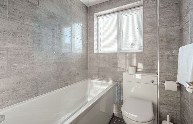 Luxury 2 Bed Room Lake View Apt Bowness Parking - Foto 20