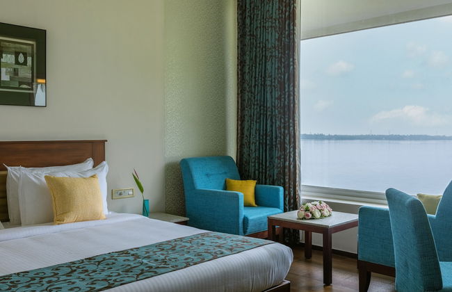 BLUSALZ MANOR Waters Edge Kochi - Foto 4