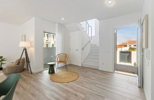 Modern Villa with Private Pool Near Baleal Beach - Photo 19