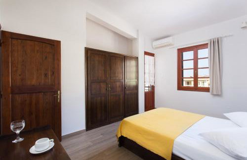 Venetia Apartments - Photo 15