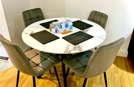 ParkCentral Birmingham City Centre - near Chinatown - private gated free parking - Photo 14