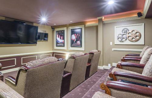 Game Rooms and Gym! Luxe Great Falls Estate - Foto 2