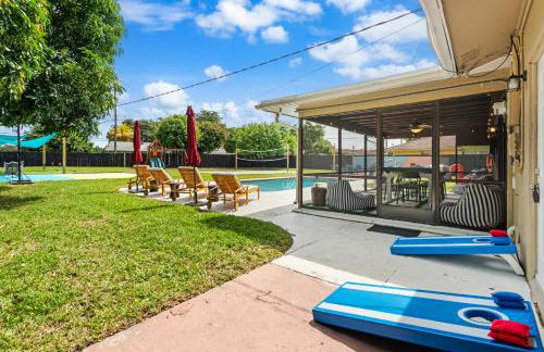 Your own 5BR Private Oasis! wPrivate PoolPickleball - Photo 39