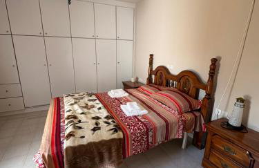 Villa w Studio, Pool, Garden, Sleeps 12 to 15 - Photo 20