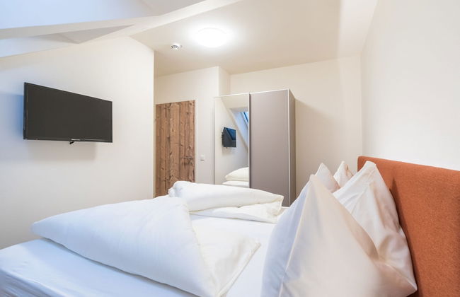 Luxurious Apartment in Gosau Near Ski Area - Photo 4