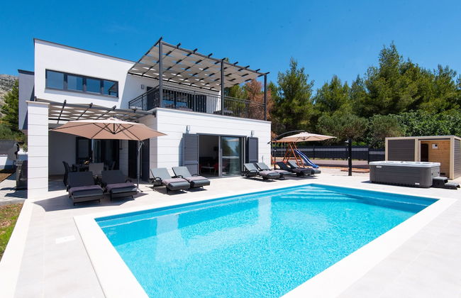 Holiday Villa Olive Tree - Photo 1