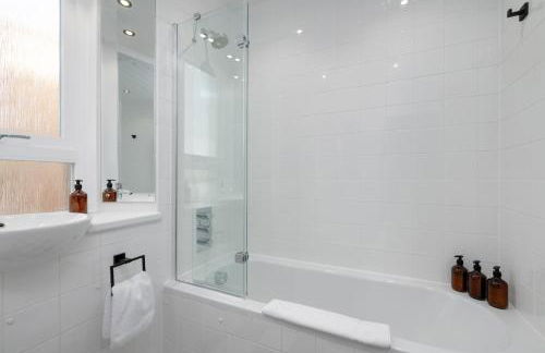 Royal Mile Retreat - Photo 30