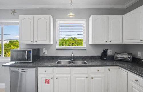 NEW!Paradise PalmsDockPoolKayaks GrillView! - Foto 72