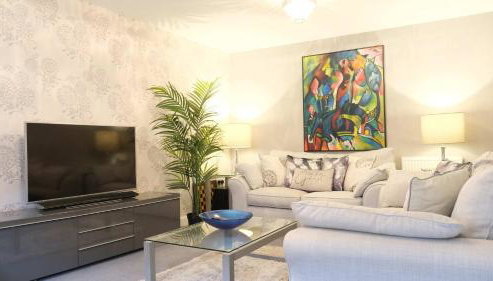 Spacious 4 Bedroom Home with Garden in Bedford - Foto 3