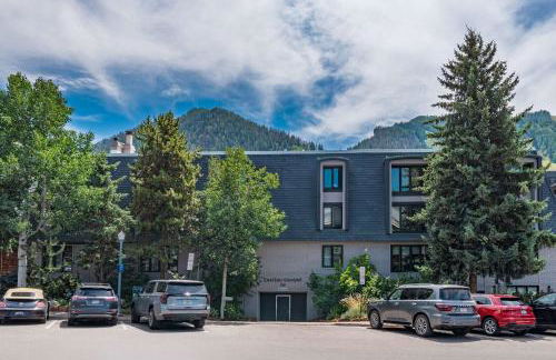 1 Block to Gondola Updated Top-Floor 2BR 2BA - Foto 37