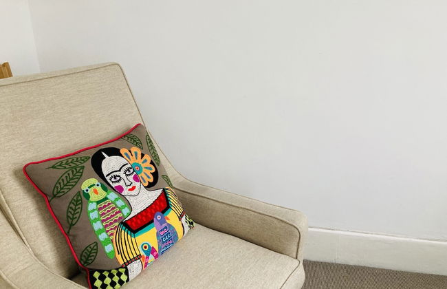 Impeccable 1-bed Apartment in London - Foto 3