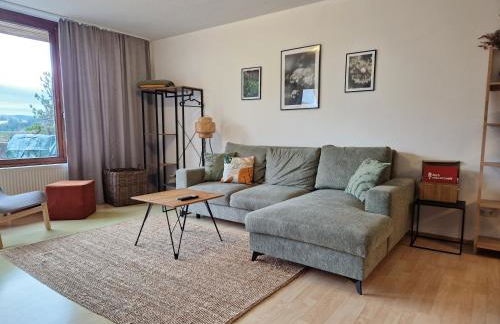 Große Terrasse, Netflix, 5min zum Skilift, 6 Personen, Waldnah, - Foto 2