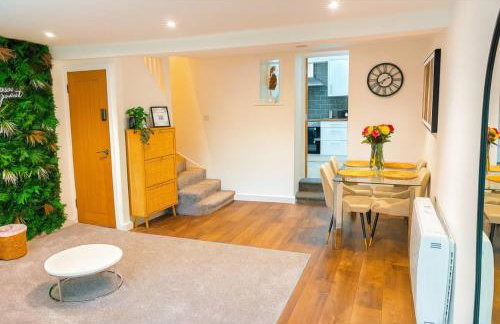 Spacious 2-Bed - Hospital & City Nearby Parking Pet Friendly - Foto 20