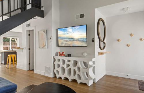 Geometric Loft renovated, hip, pets, poolspa - Foto 5