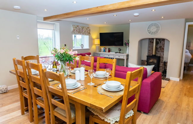 The Patches - Photo 23